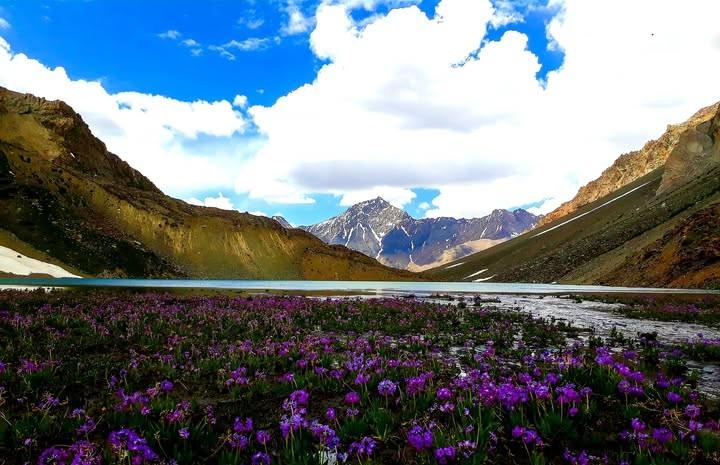 Assombar Lake