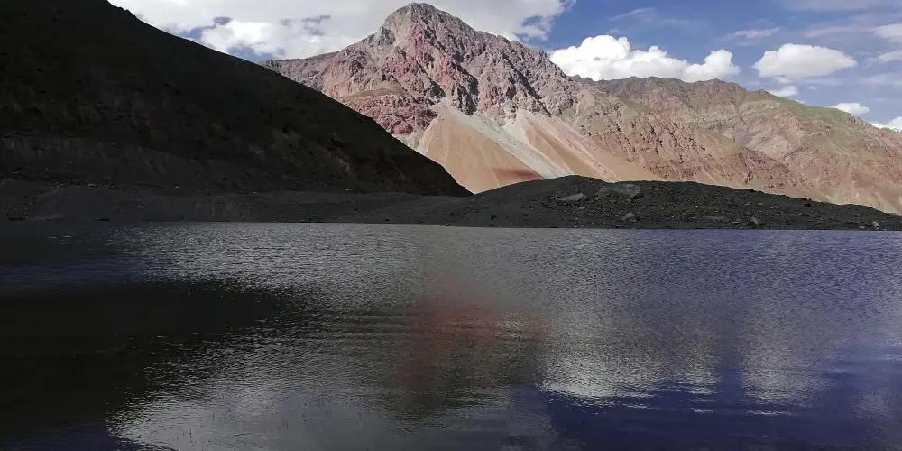 Ghamobar Lake