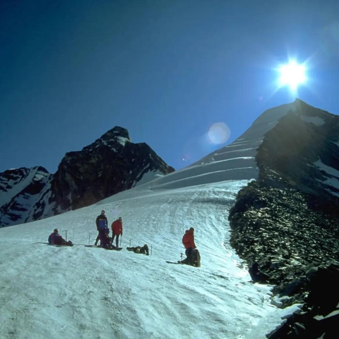 Gondogoro Peak - Photo 3